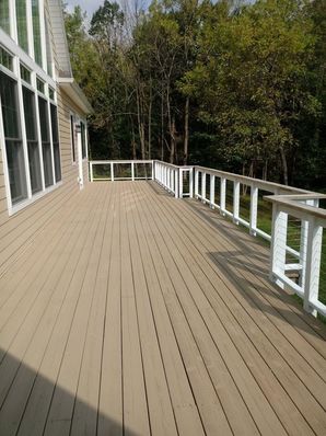 Before & After Deck Painting in Roxborough, PA (2)