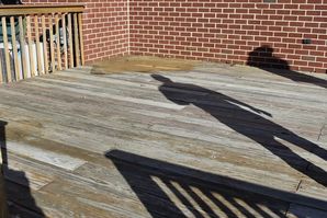 Before & After Deck Staining in Wayne, PA (1)